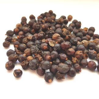 Wacholderbeeren ganz
